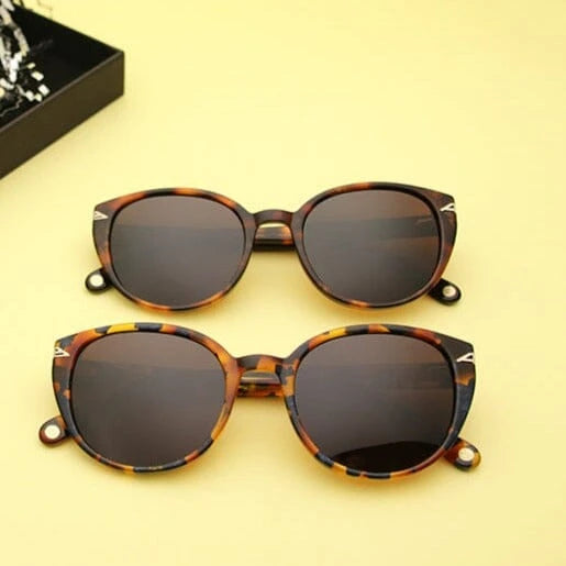Óculos de Sol Acetato Feminino Oval Vintage / BOM ÓCULOS - BO0113 BO0113 Bom Óculos 